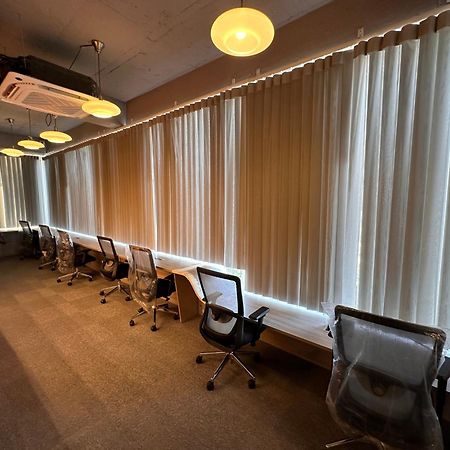 Blr Pods Hotell Bangalore Exteriör bild