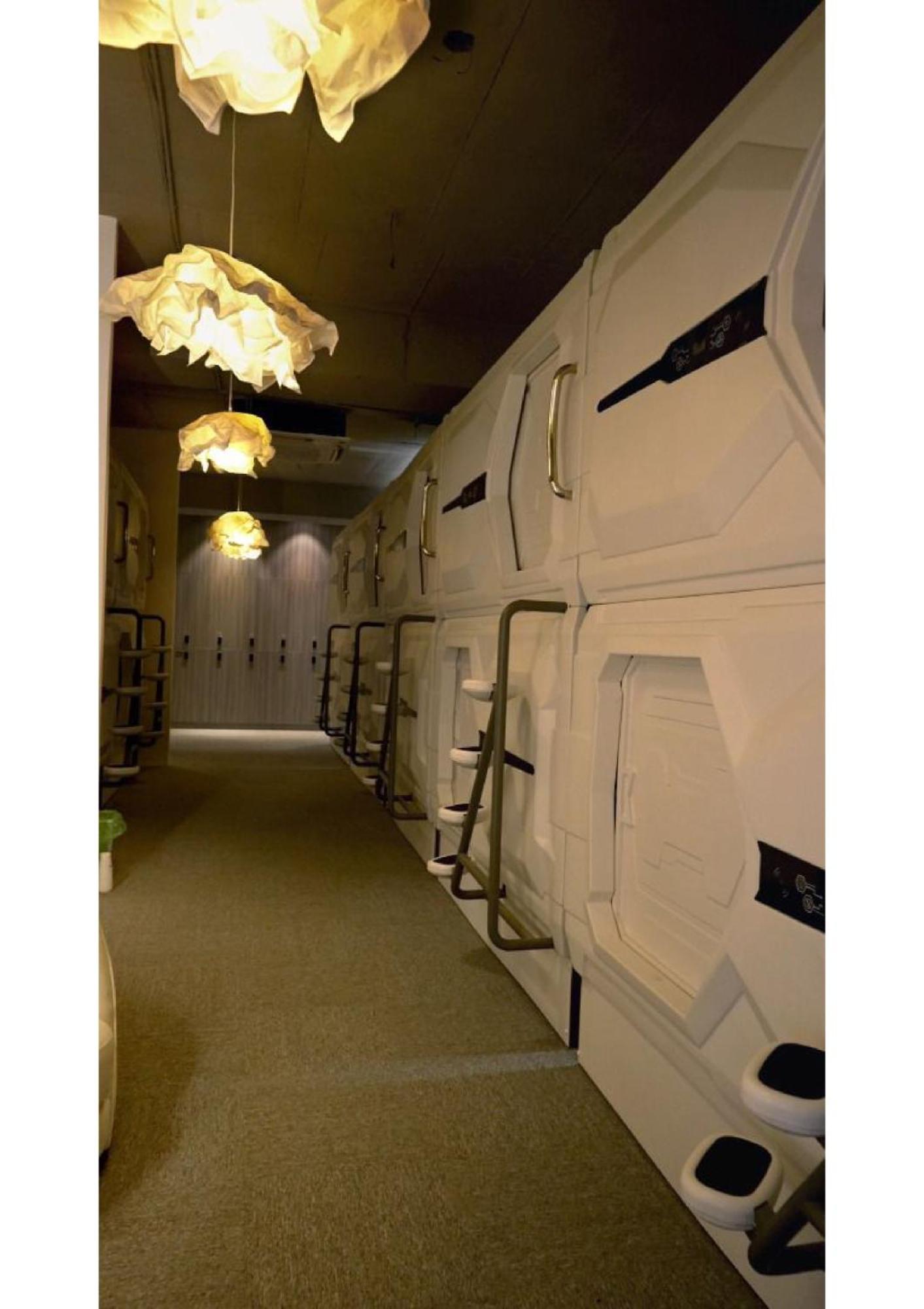 Blr Pods Hotell Bangalore Exteriör bild