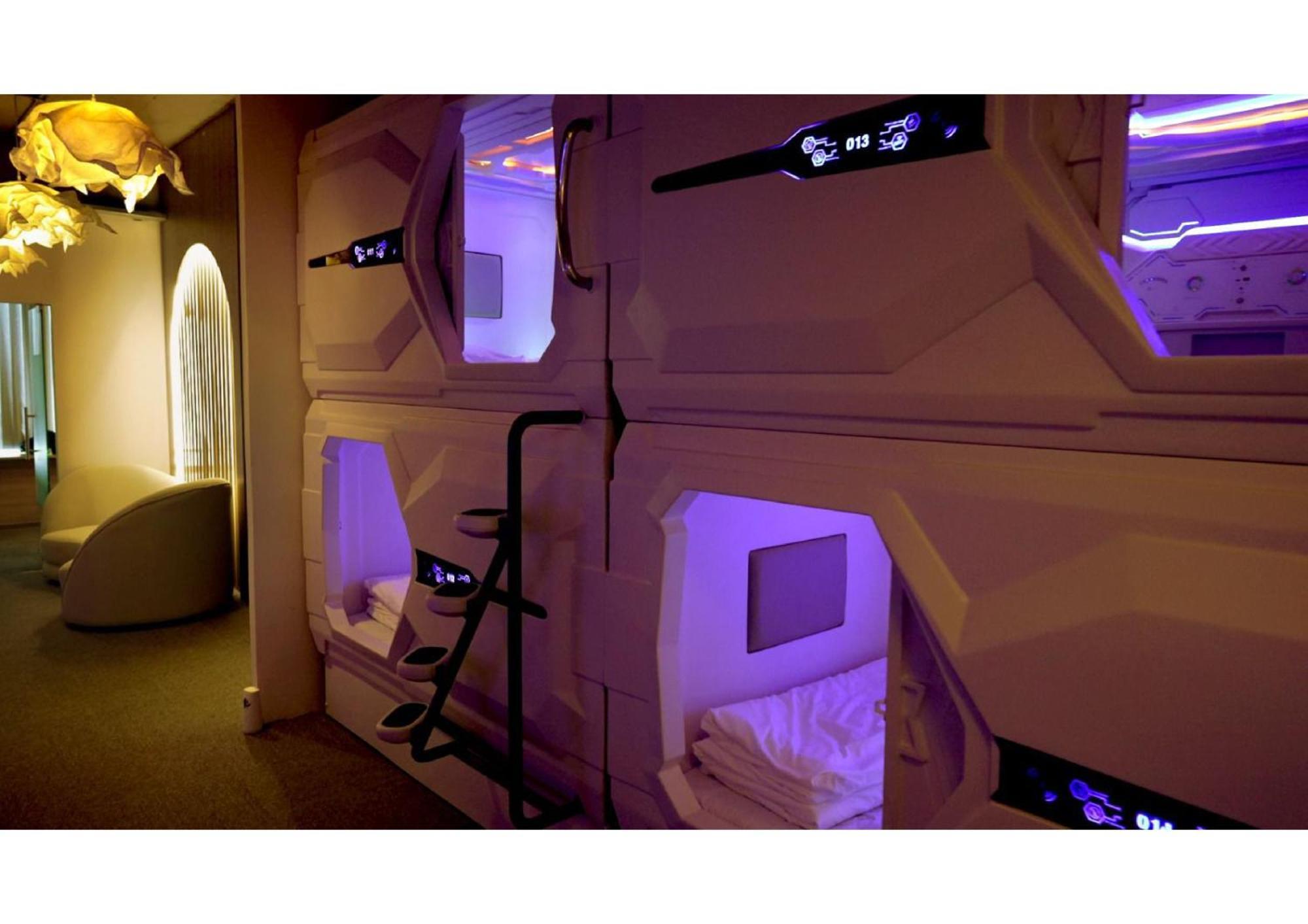 Blr Pods Hotell Bangalore Exteriör bild