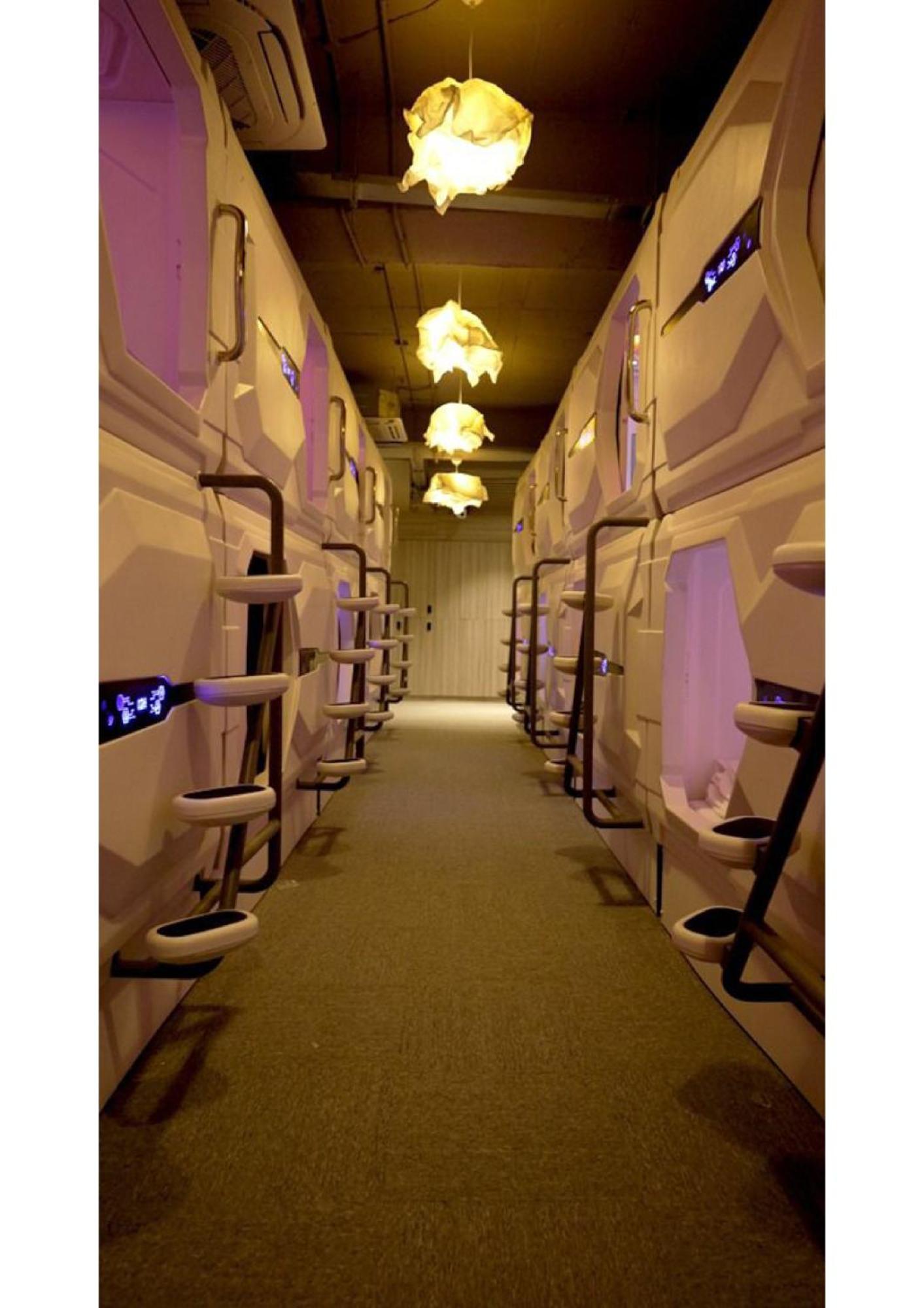 Blr Pods Hotell Bangalore Exteriör bild