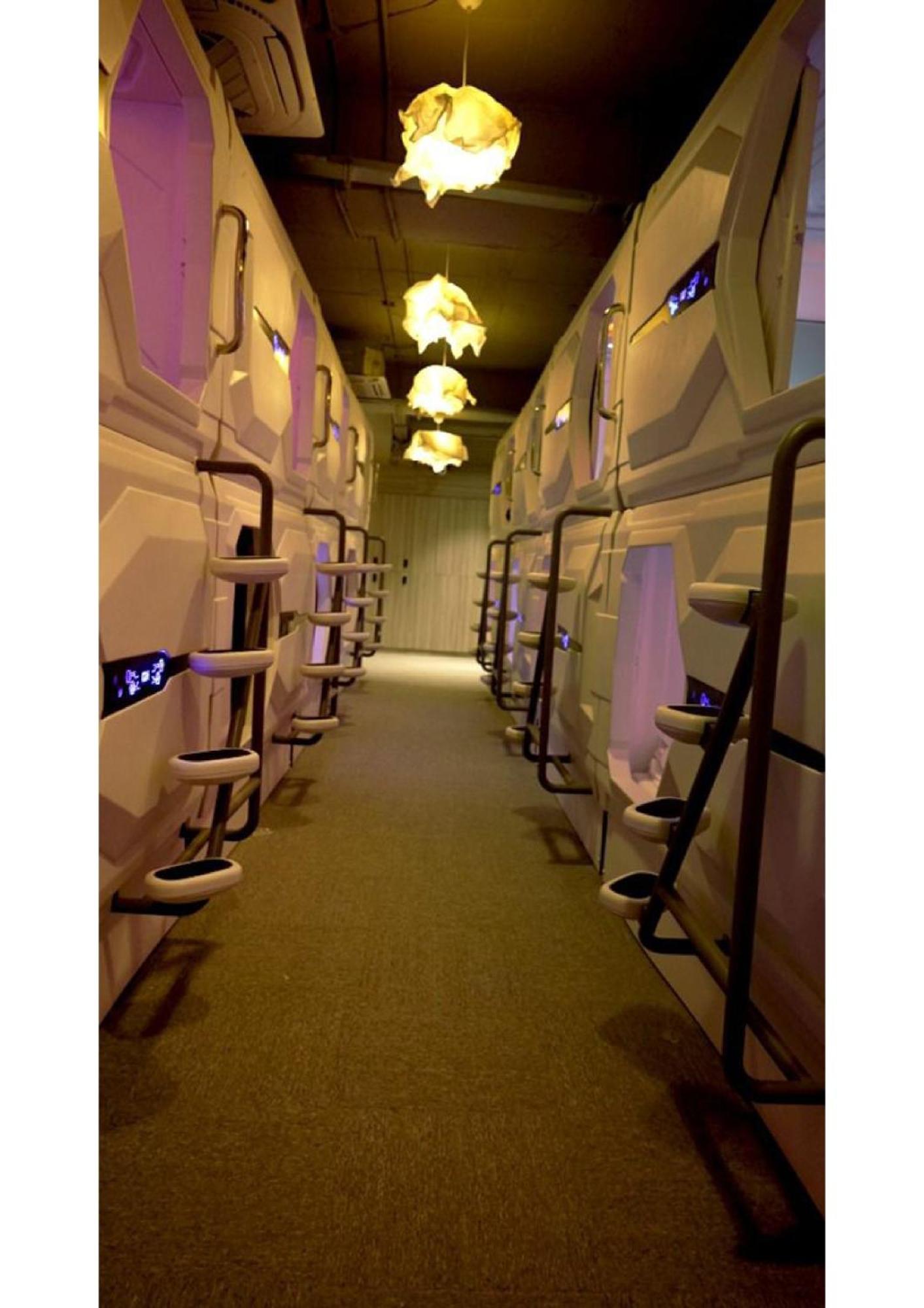 Blr Pods Hotell Bangalore Exteriör bild